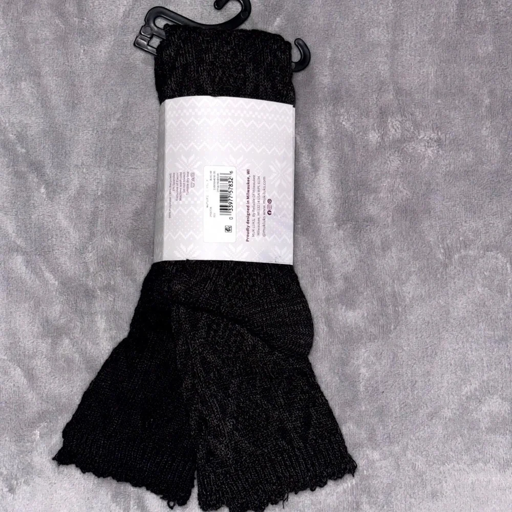 Muk Luks Cozy Up Your Wear Slouched Over The Knee Socks Womens OS (6-11) 2 Pack‎